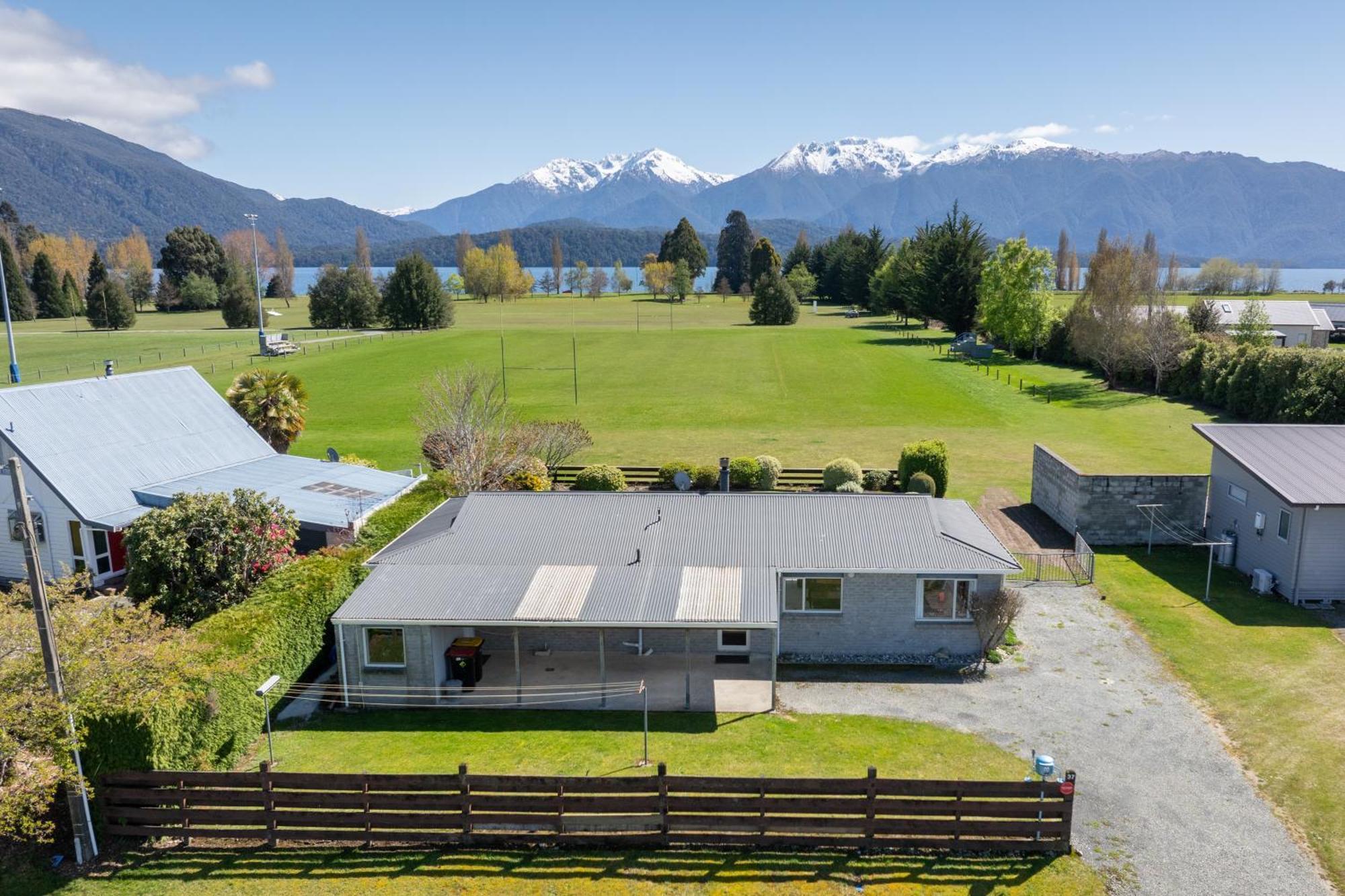 Kepler Retreat - Te Anau Holiday Home מראה חיצוני תמונה