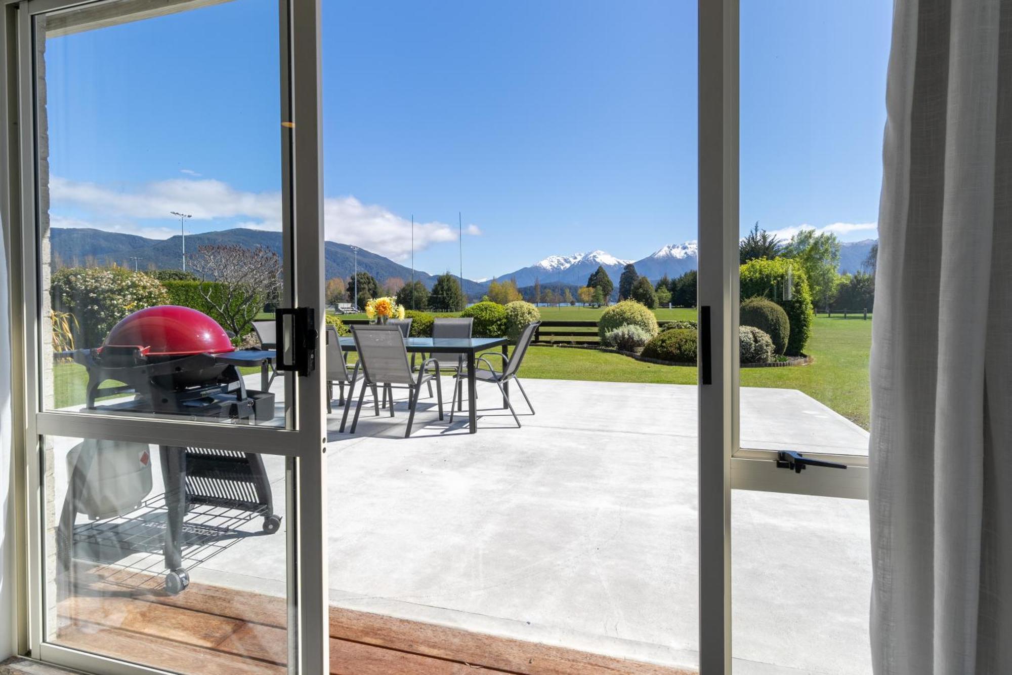 Kepler Retreat - Te Anau Holiday Home מראה חיצוני תמונה